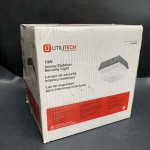 UTILITECH Indoor Outdoor Security Light 70w Vandal Resistant Steel Housing 44859